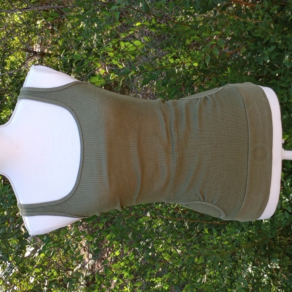 Green tank top Kangaroo Pocket